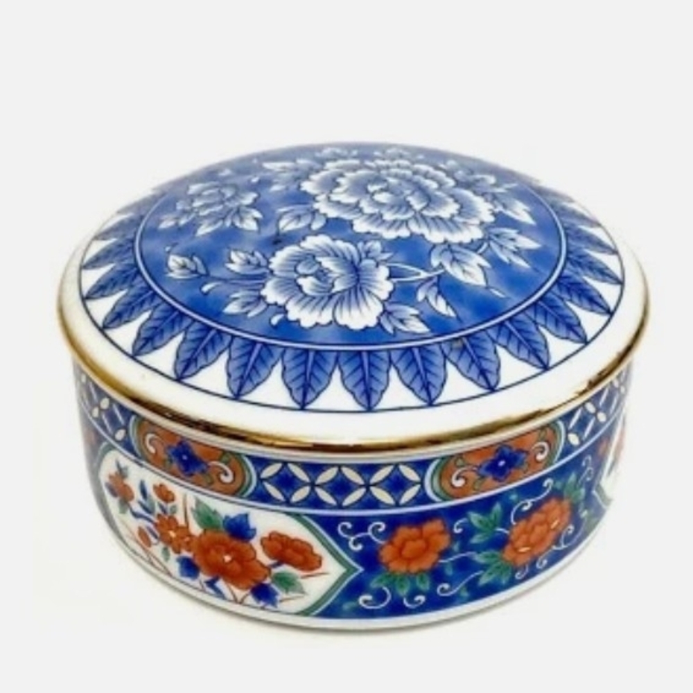 Tiffany & Co. Elegant Japan Imari Floral Pattern Porcelain VTG Trinket Box